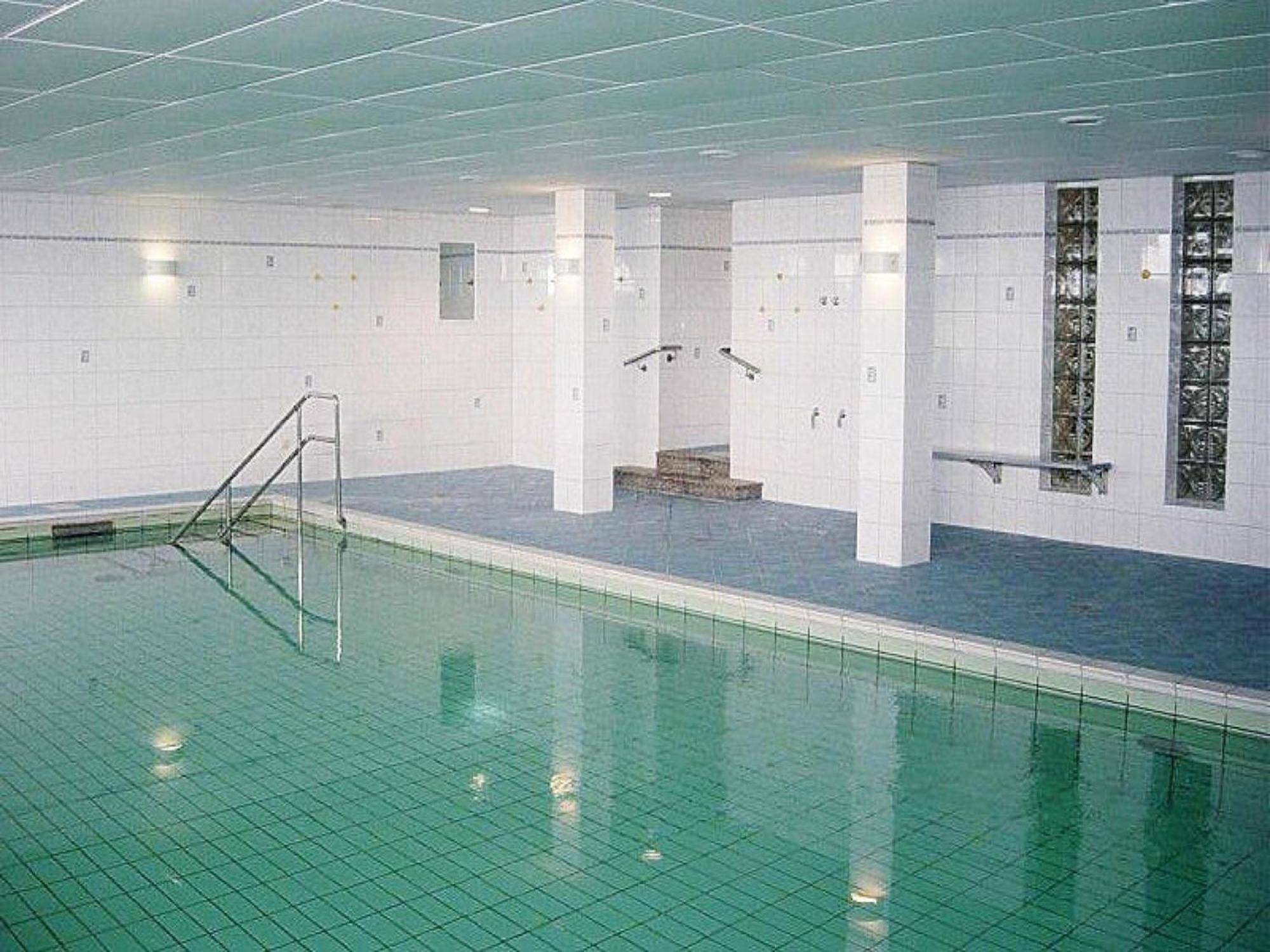 In With A Shared Sauna *